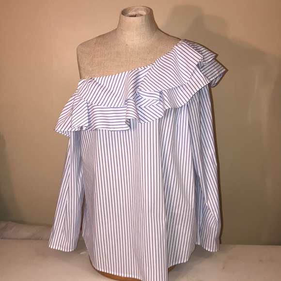 Calvin Klein Tops - Calvin Klein blouse